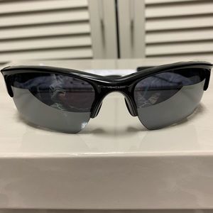 Women’s Sporty Oakley Sunglasses.